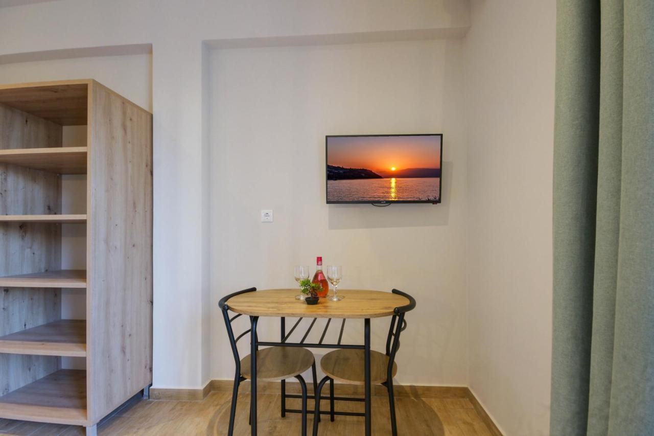 Ariadni Apartments Dassia Bagian luar foto